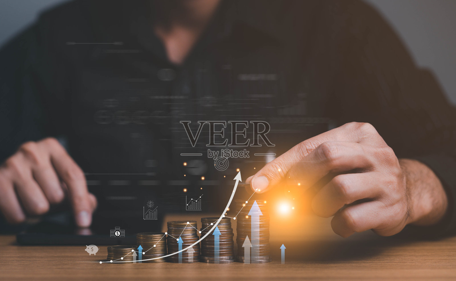 利率和股息的概念，商人计算收入和投资回报，储蓄，收入，回报，退休，补偿基金，投资，股息税，股票市场，储蓄，贸易。照片摄影图片