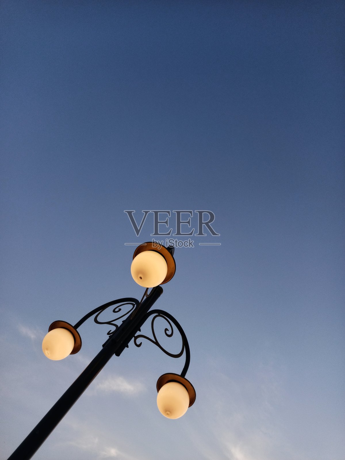 花园灯照片摄影图片