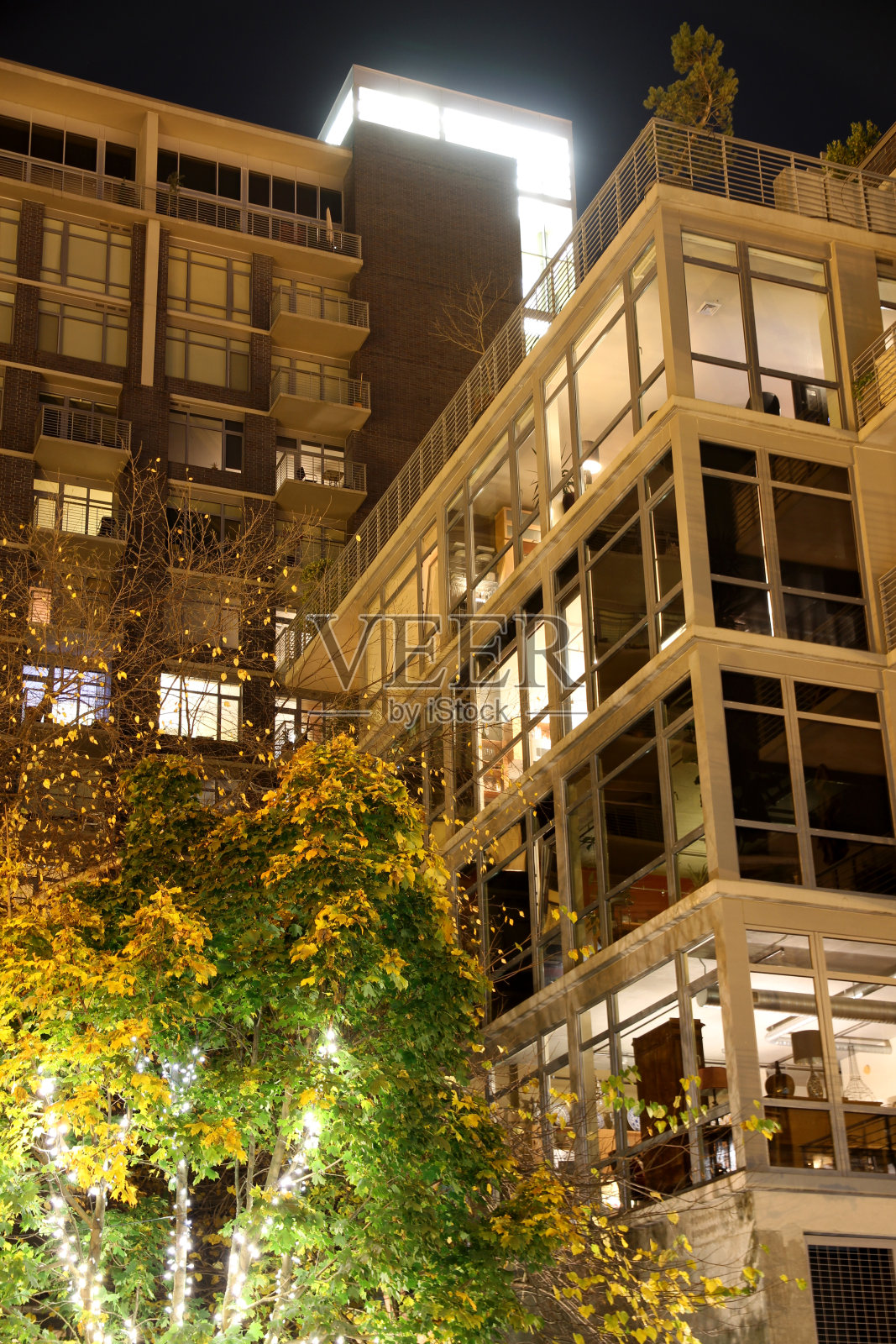 登山灯照片摄影图片