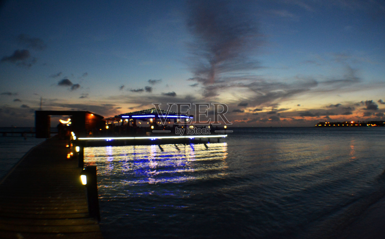 阿鲁巴岛上美丽的日落照片摄影图片
