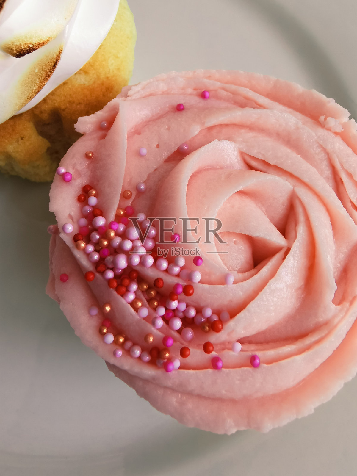 粉色小蛋糕照片摄影图片