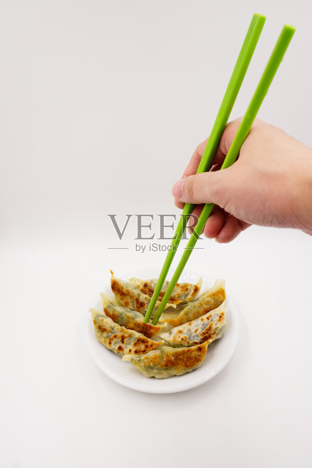 煎韭菜猪肉饺子照片摄影图片