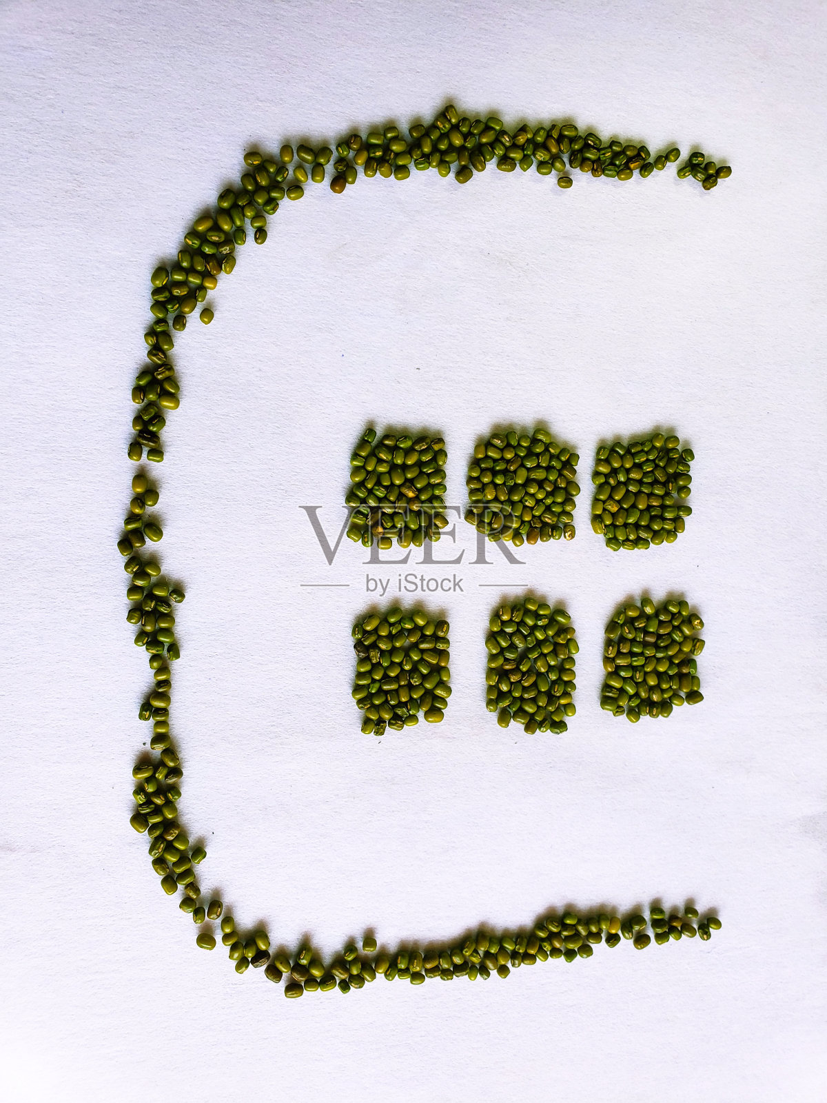 蛋白质的来源绿绿豆分离在白色背景照片摄影图片