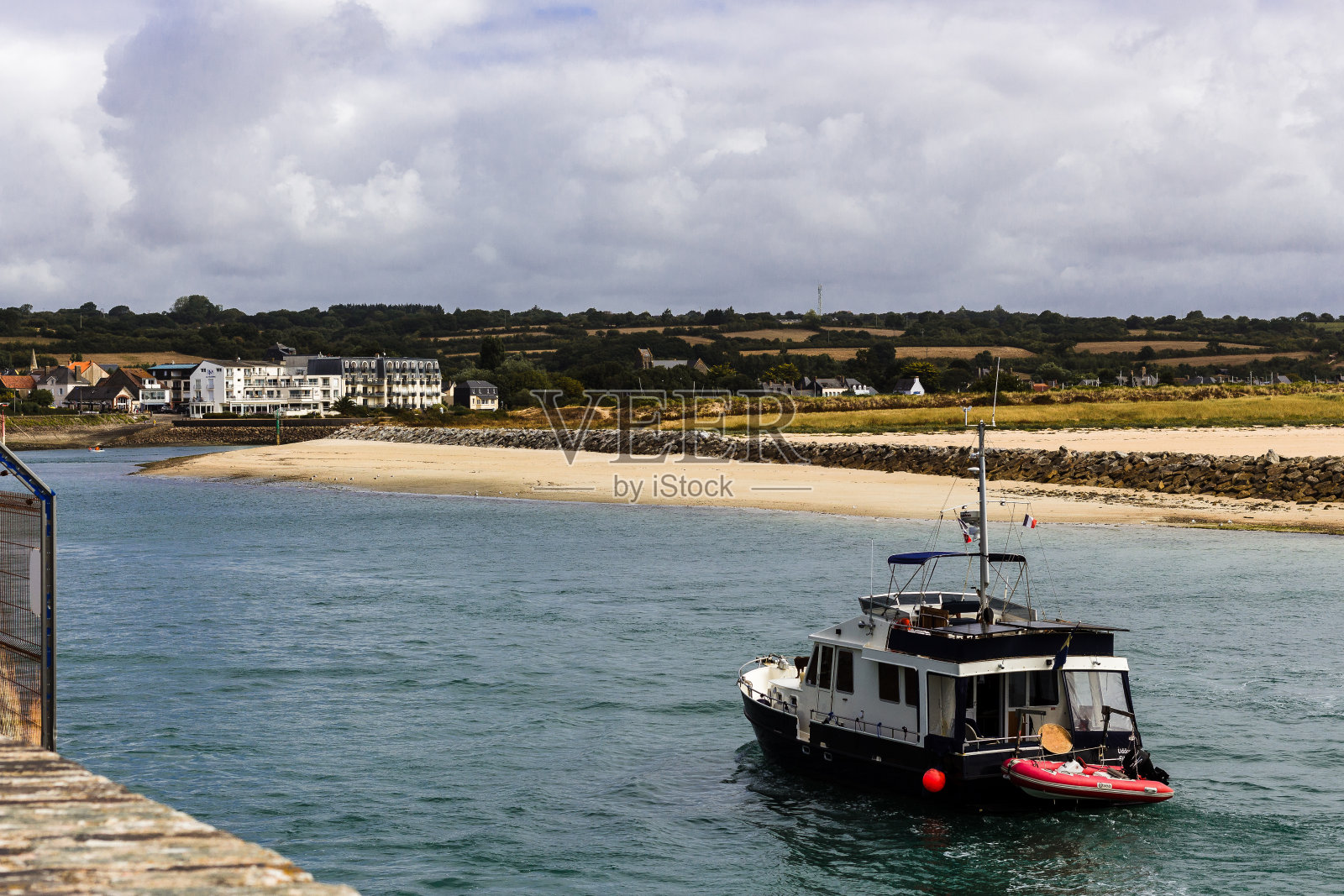 法国诺曼底巴内维尔-卡特雷港附近地区照片摄影图片
