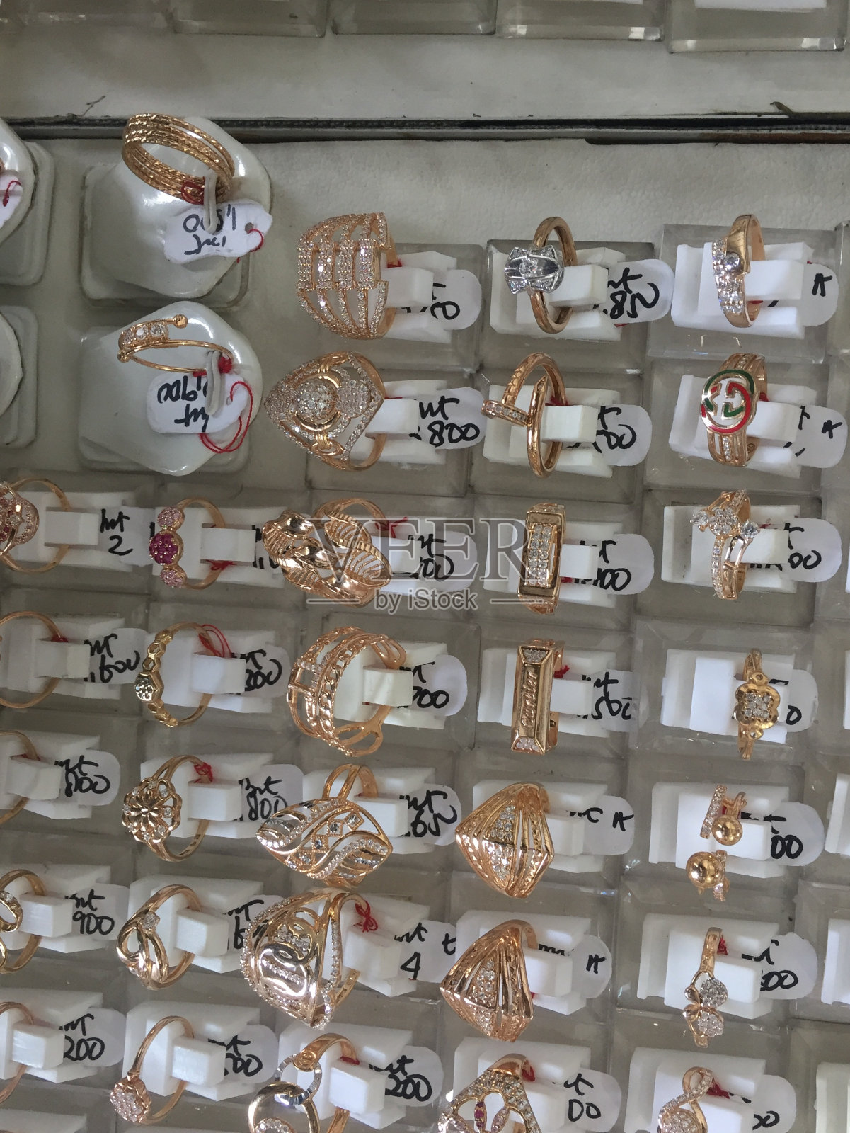 各种耳环照片摄影图片