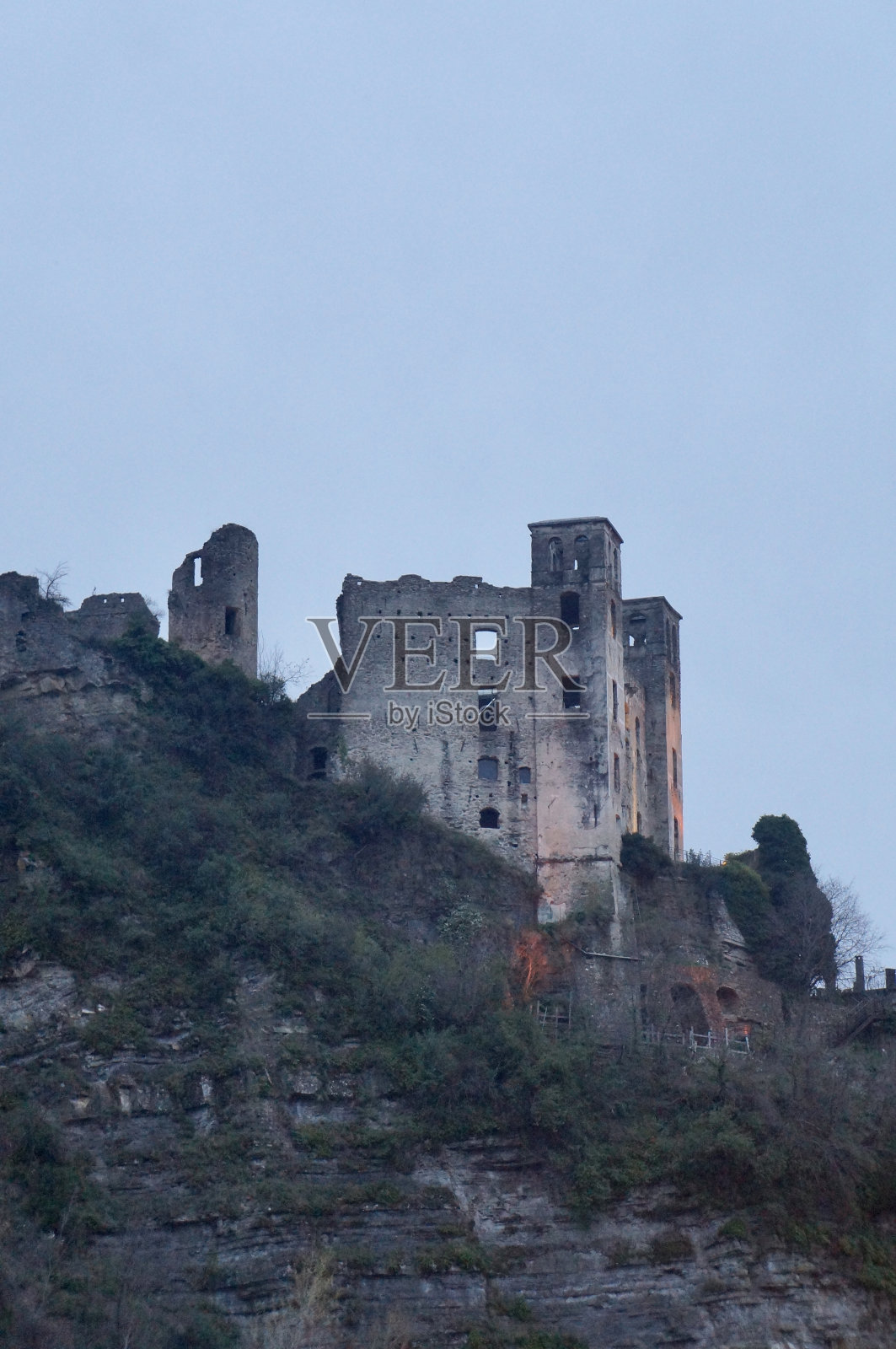 多尔克夸的多利亚城堡。照片摄影图片