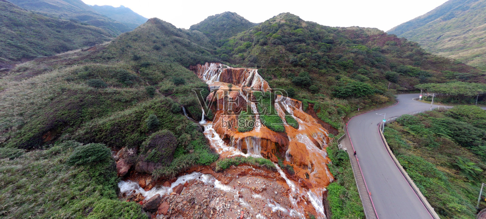 金山瀑布照片摄影图片