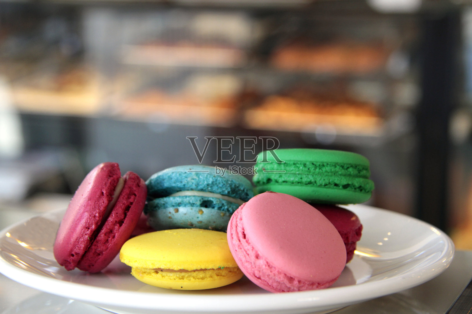 色彩斑斓的杏仁饼照片摄影图片