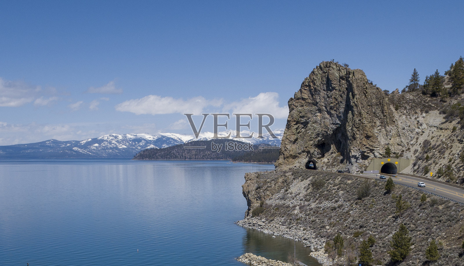 岩洞-太浩湖照片摄影图片