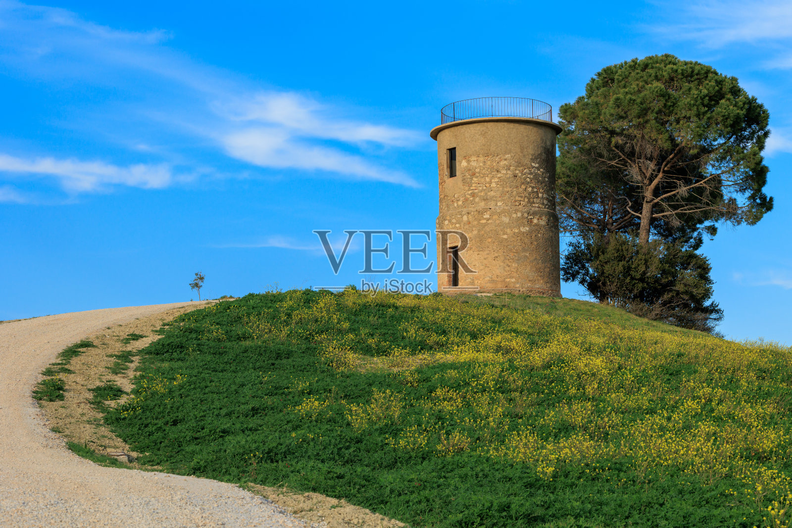 托斯卡纳比博纳的老磨坊照片摄影图片