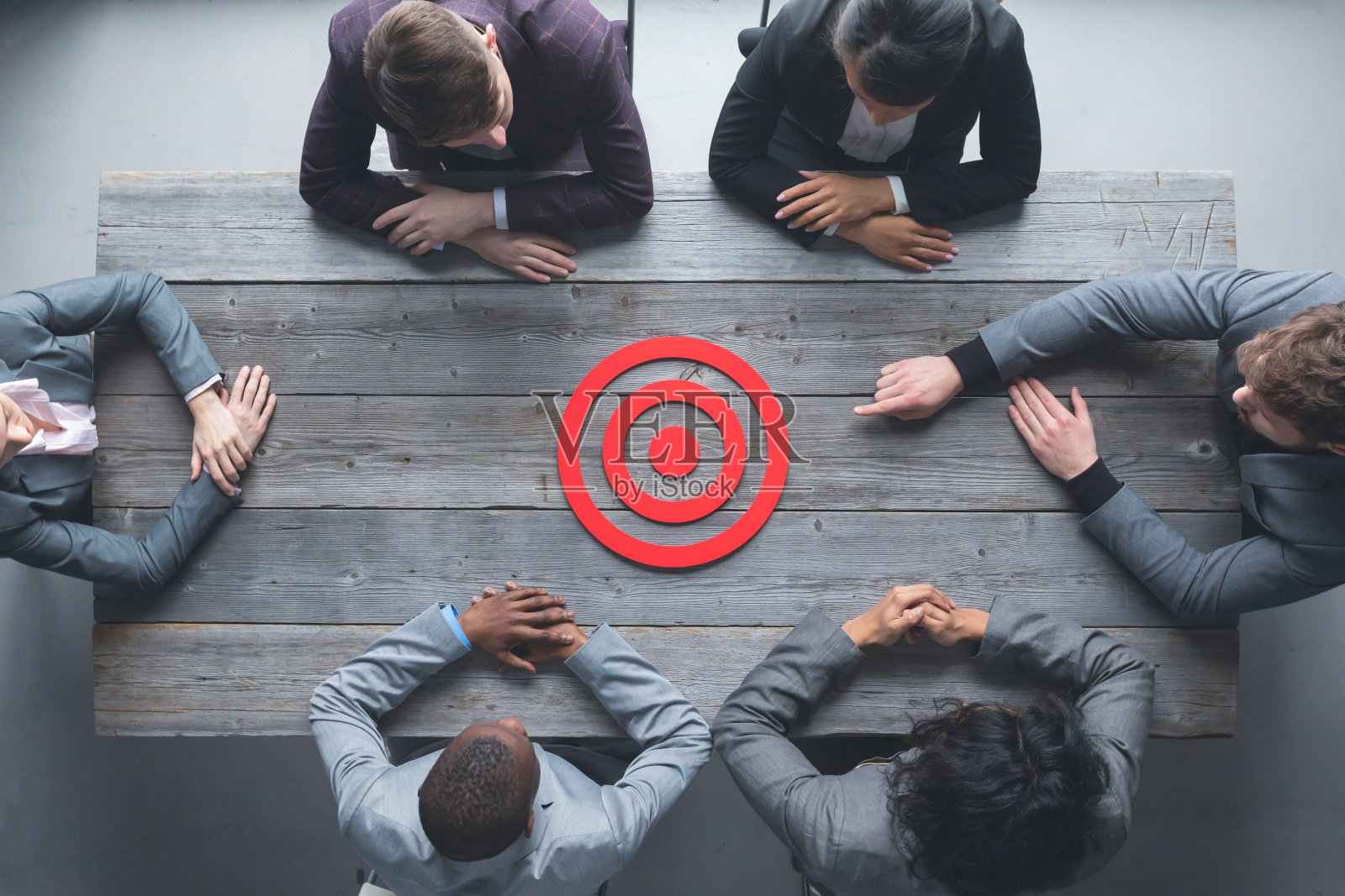 商务人士指向公司目标照片摄影图片