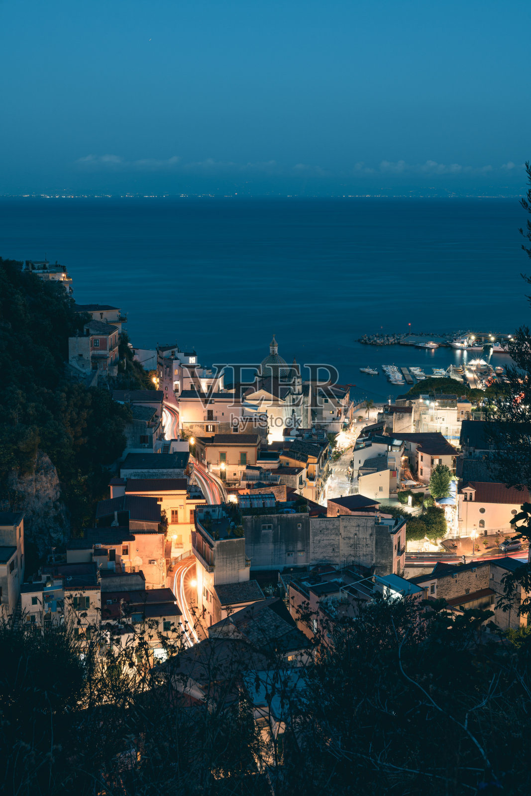 在阿马尔菲海岸的塞塔拉，以凤尾鱼而闻名照片摄影图片