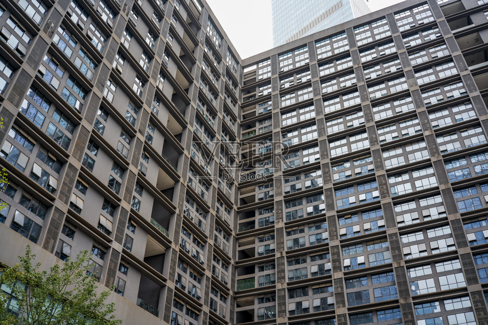 现代建筑高层建筑，玻璃幕墙办公楼照片摄影图片