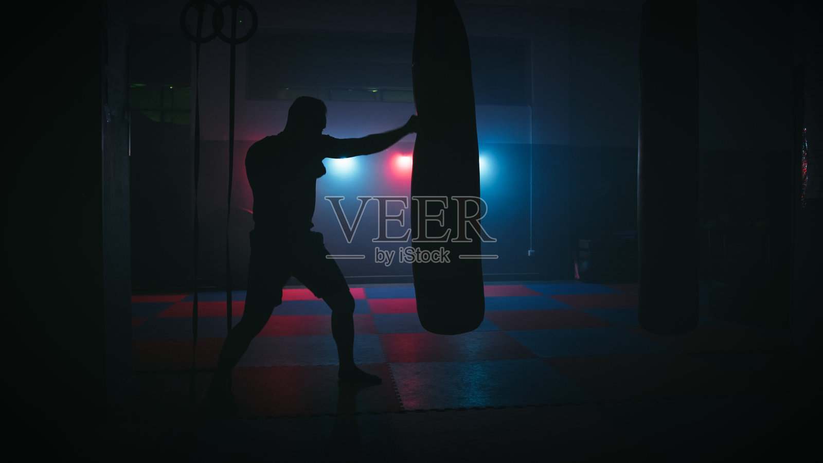 拳击是一项释放紧张的运动照片摄影图片