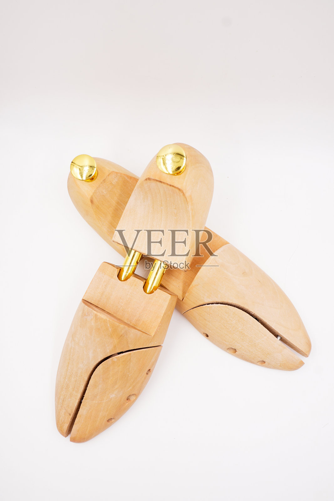 棕松木鞋树，使鞋保持良好的形状照片摄影图片