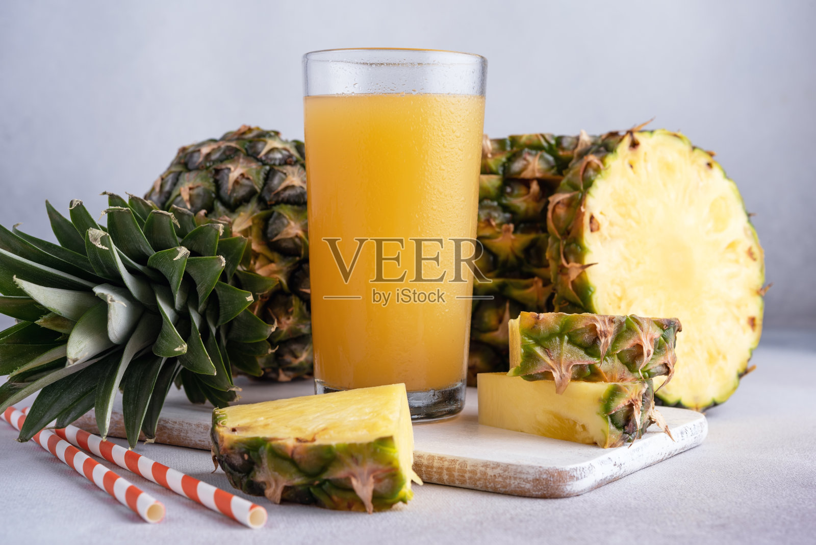菠萝汁加冰照片摄影图片