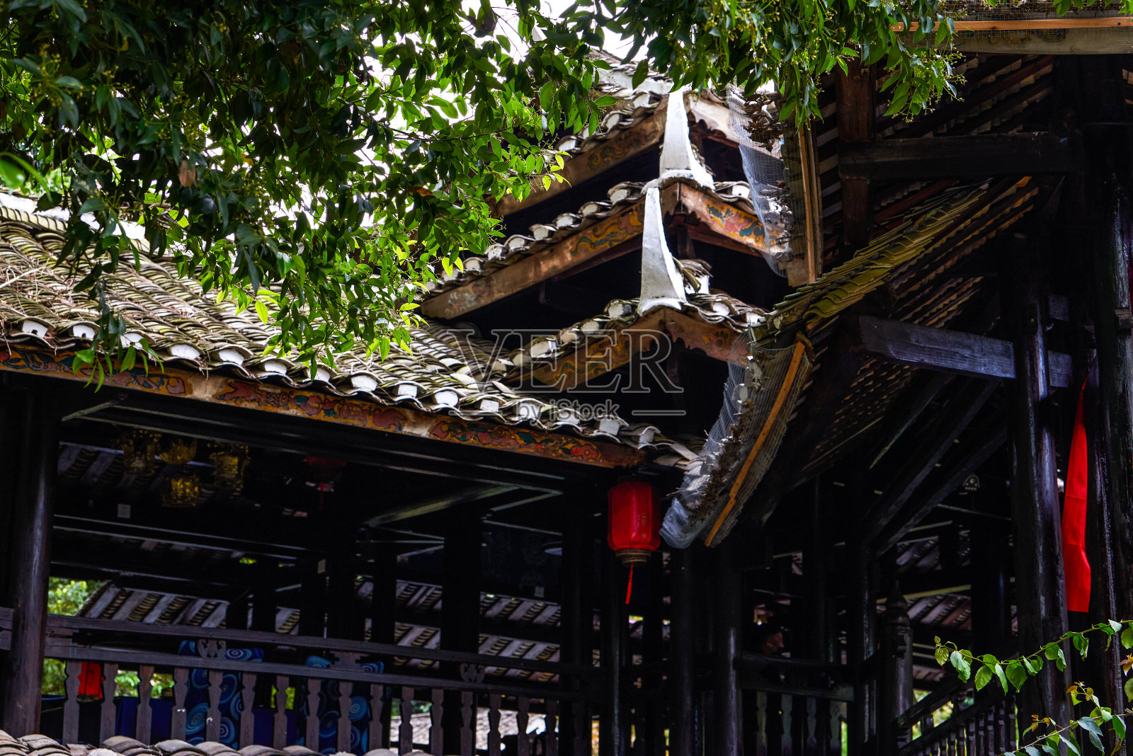 中国广西壮族建筑，风雨桥照片摄影图片