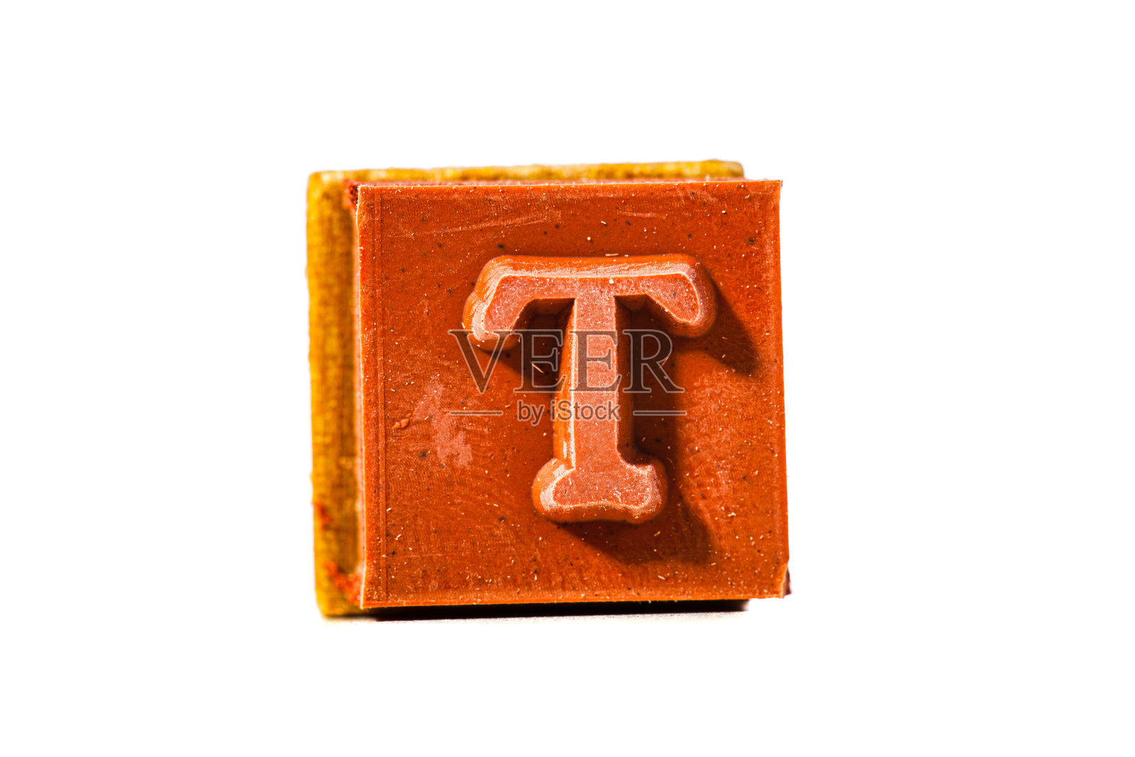 字母t。木柄橡皮图章。整个字母表可用。照片摄影图片