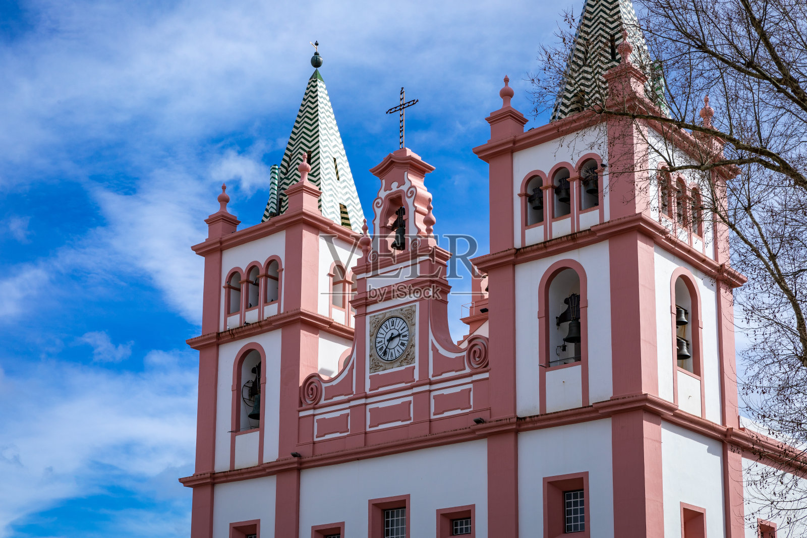 特塞拉岛。安格拉做英雄主义。历史悠久的设防城市和亚速尔群岛自治区葡萄牙特塞拉岛的首府。葡萄牙。照片摄影图片