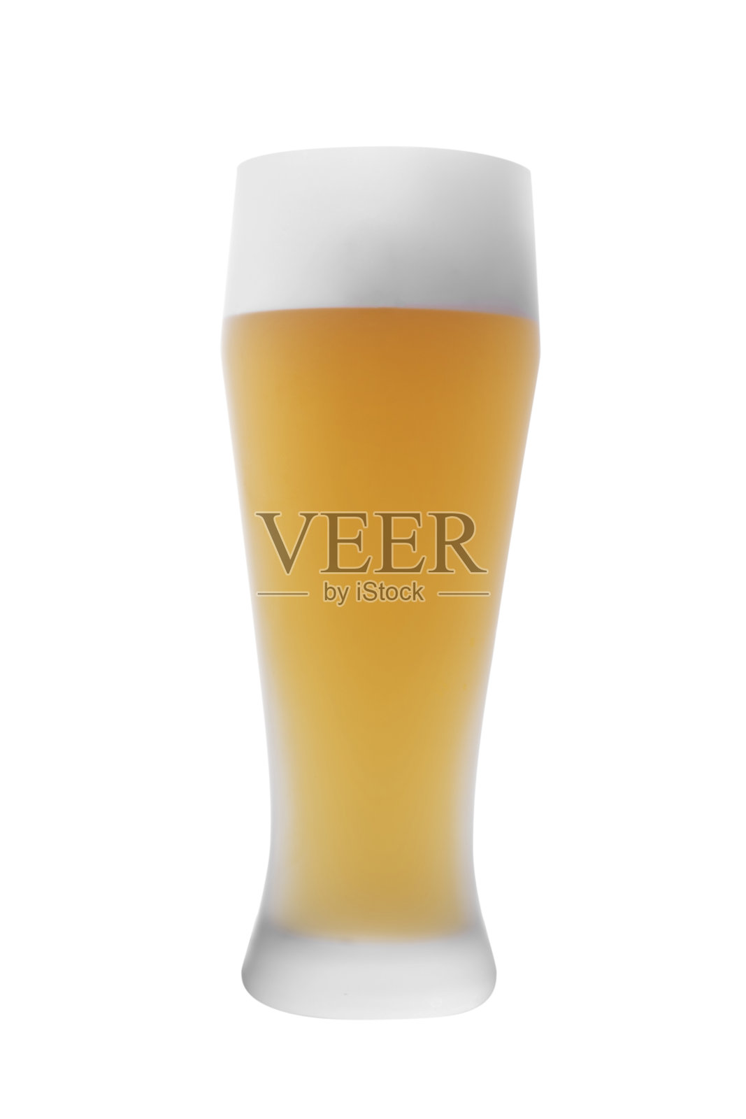 白底玻璃杯里的淡啤酒照片摄影图片