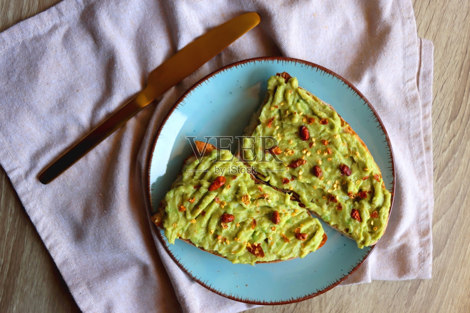 鳄梨面包照片摄影图片