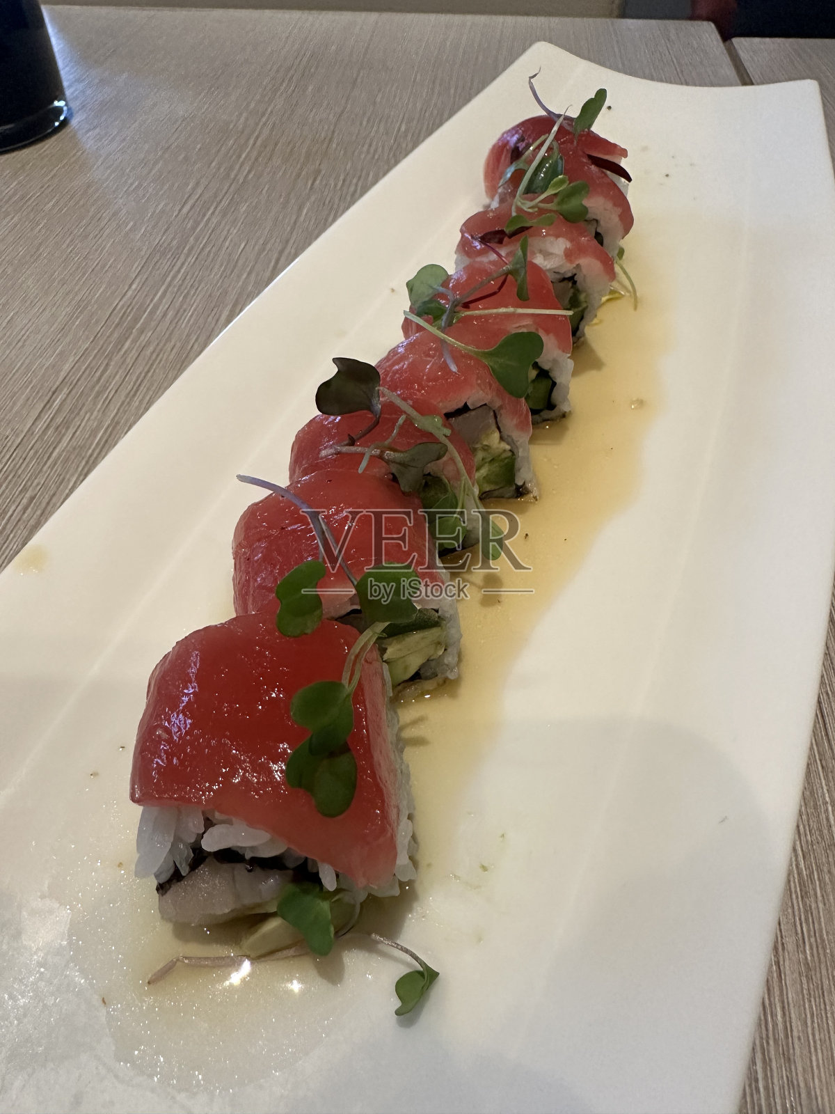 轻鲜寿司卷照片摄影图片