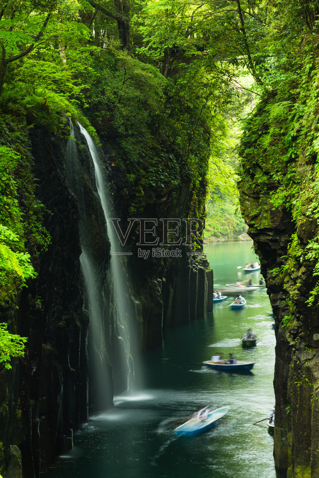 日本宫崎县的高町峡谷和马奈瀑布照片摄影图片