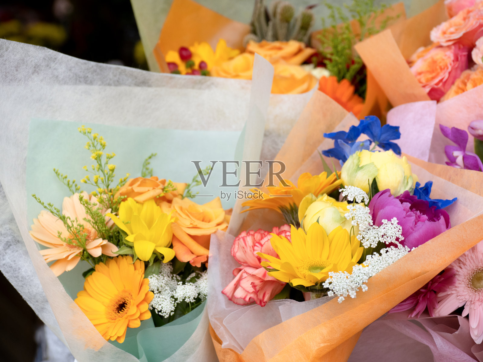 色彩鲜艳的花束照片摄影图片