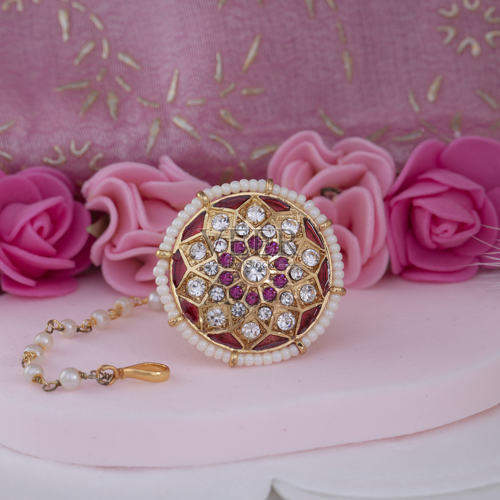 古董拉贾斯坦邦时尚镀金Borla Maang Tikka照片摄影图片