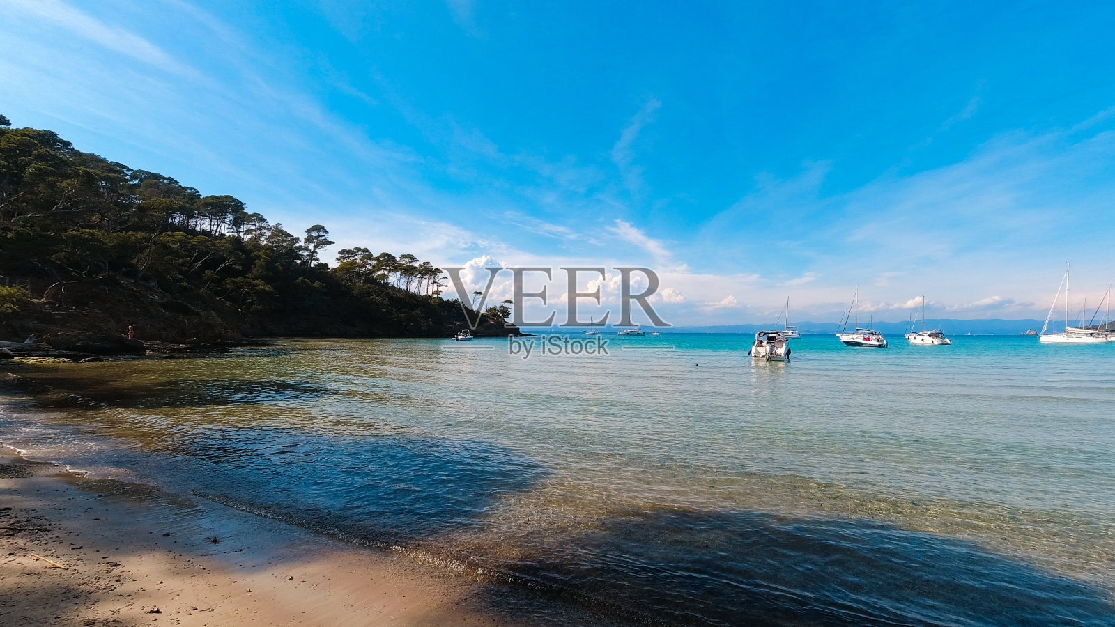 风景，夏季地中海和海滩的波克罗尔岛，在hy<s:1>，在瓦尔在法国照片摄影图片