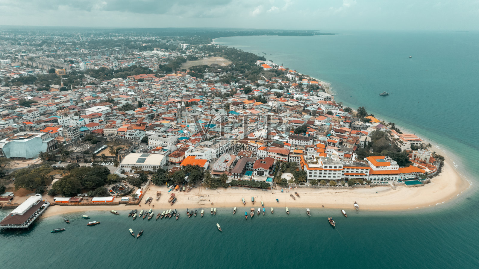 坦桑尼亚桑给巴尔岛鸟瞰图。照片摄影图片