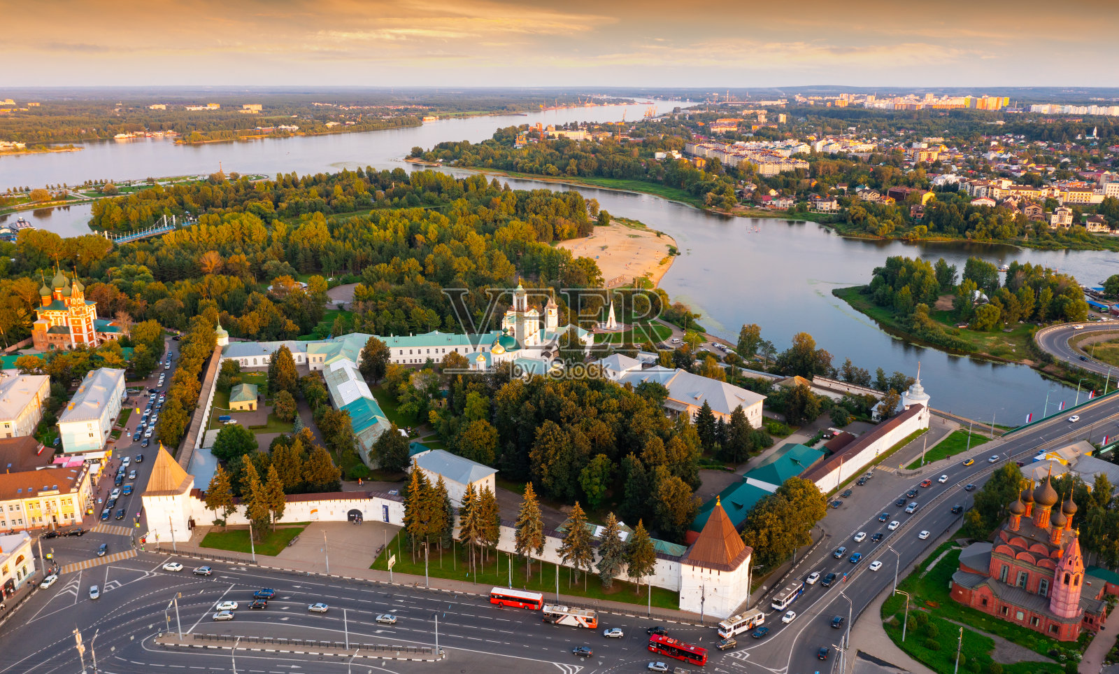俄罗斯雅罗斯拉夫尔鸟瞰图照片摄影图片