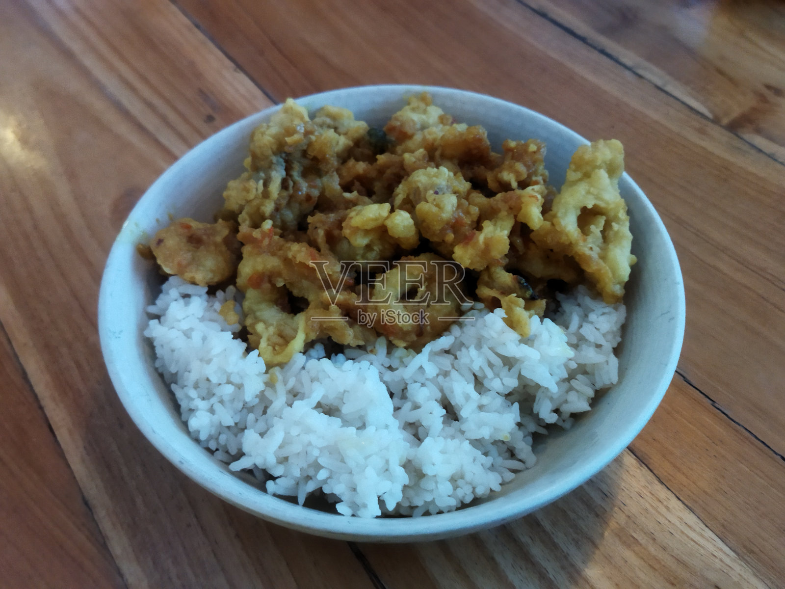 饭碗咸蛋鱿鱼照片摄影图片