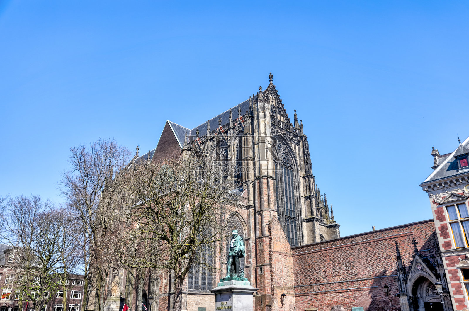 乌得勒支老城的圣马丁大教堂或多姆教堂照片摄影图片