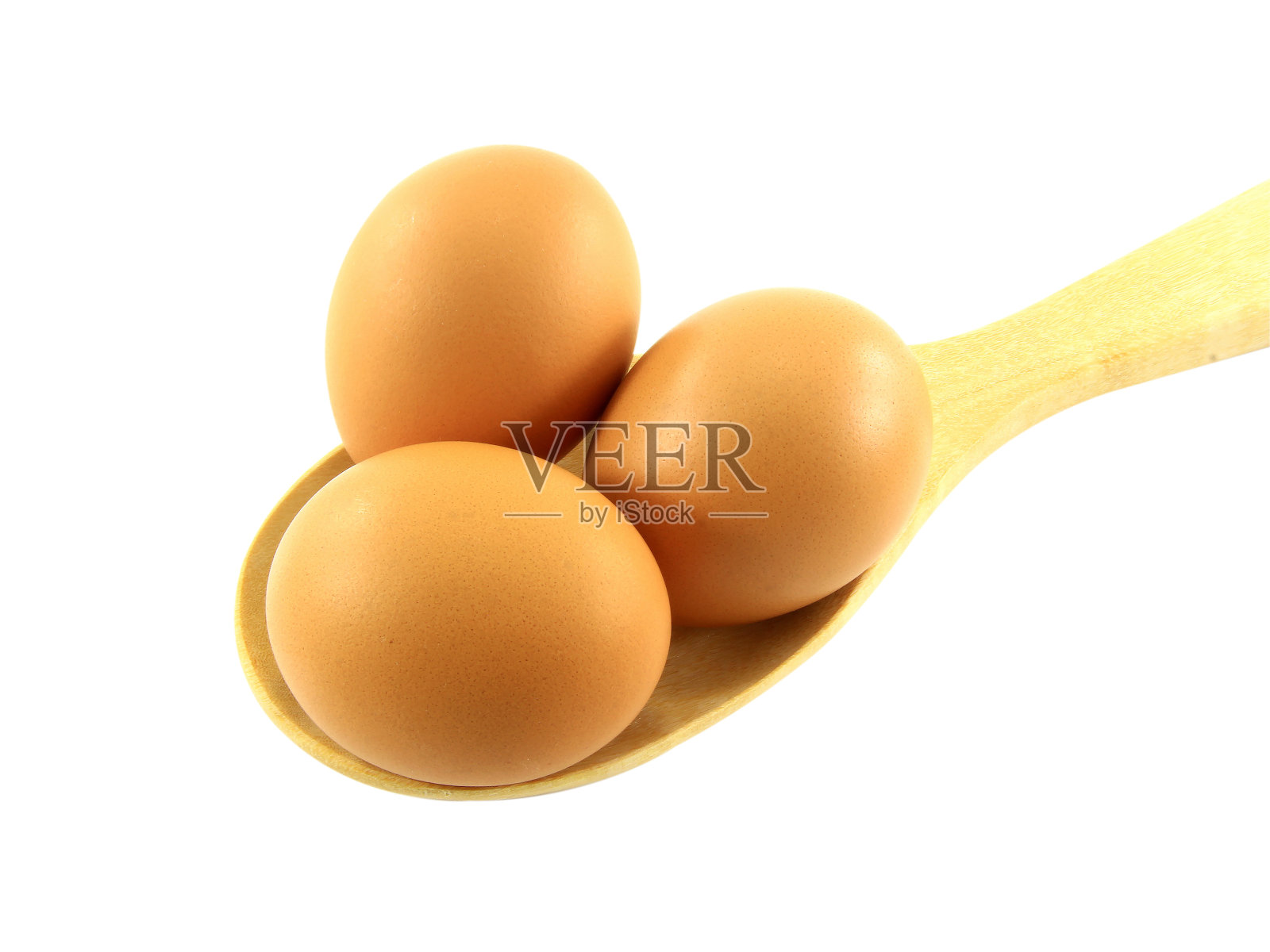 蛋壳孤立在白色背景上。选择焦点和剪辑路径。照片摄影图片