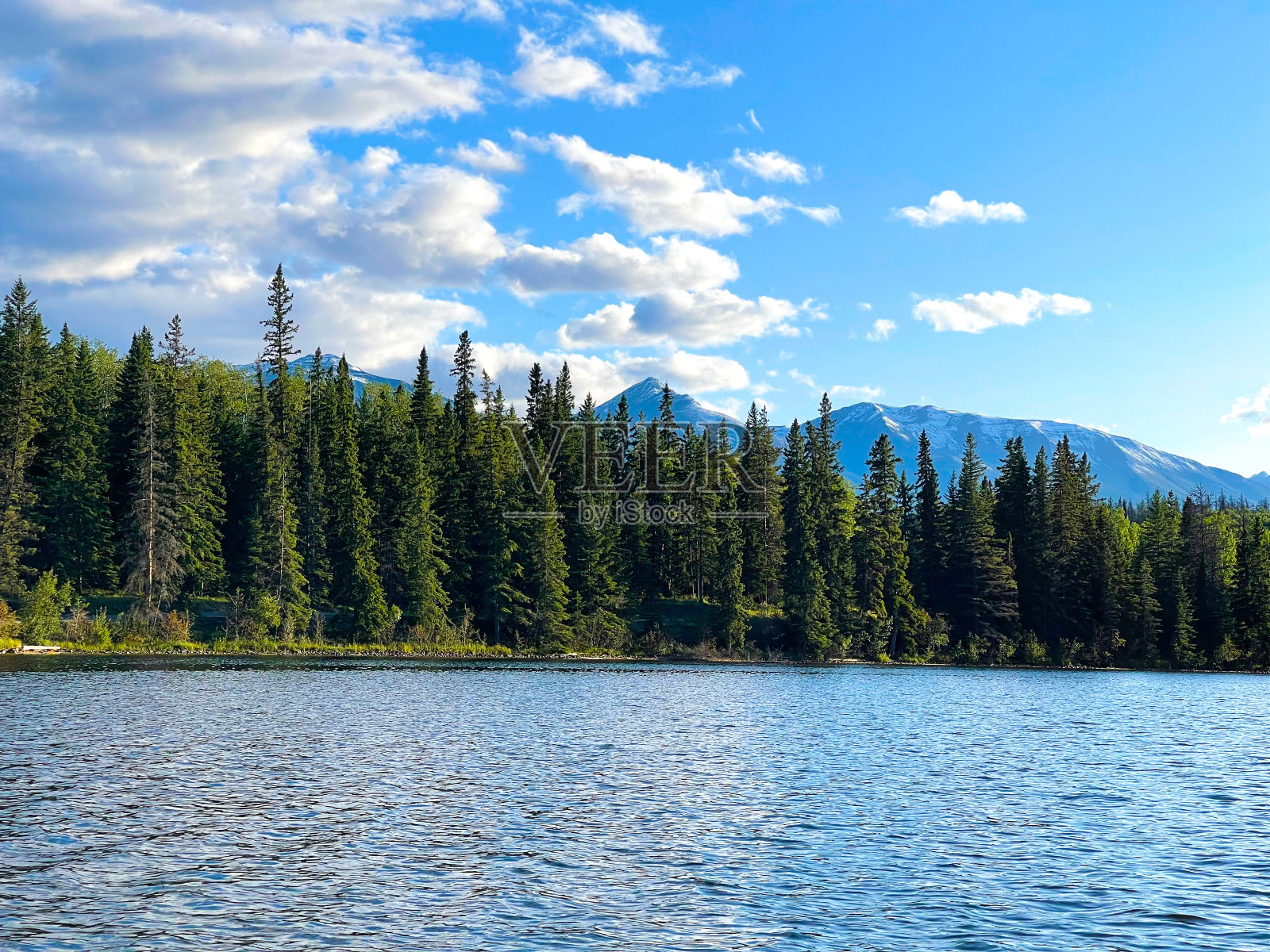 贾斯珀国家公园位于加拿大阿尔伯塔省照片摄影图片