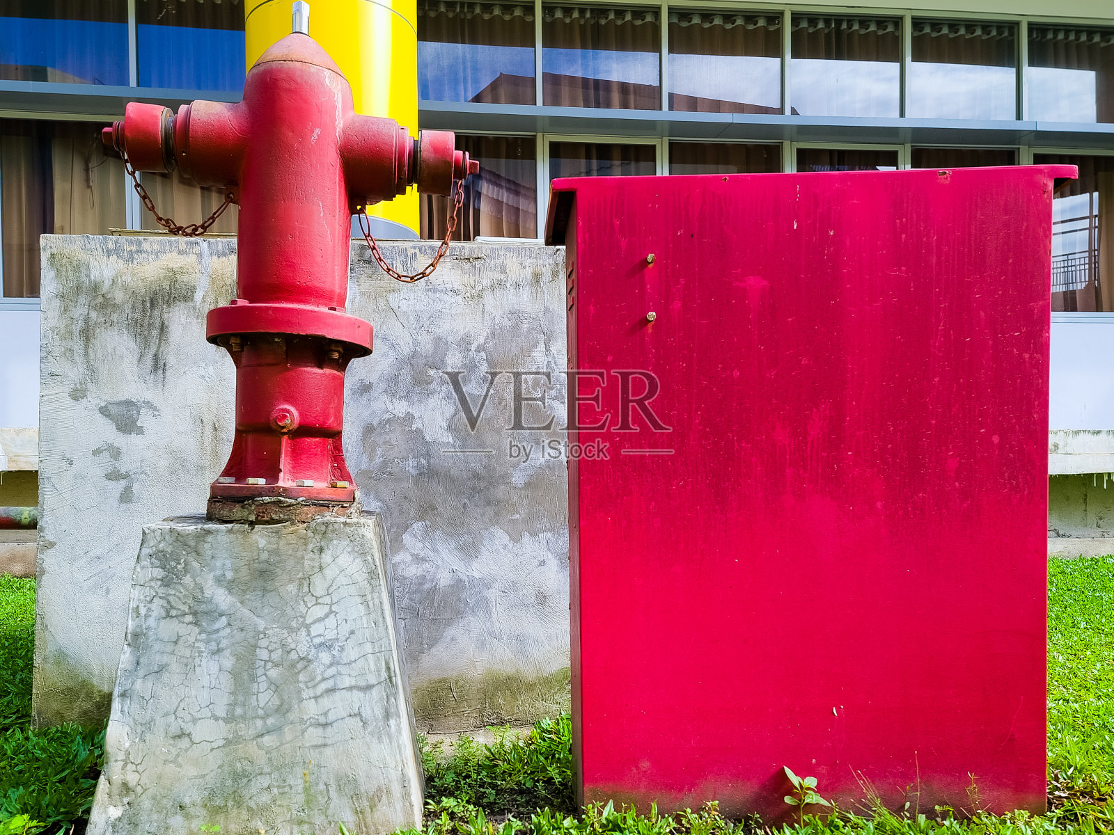 消防栓照片摄影图片