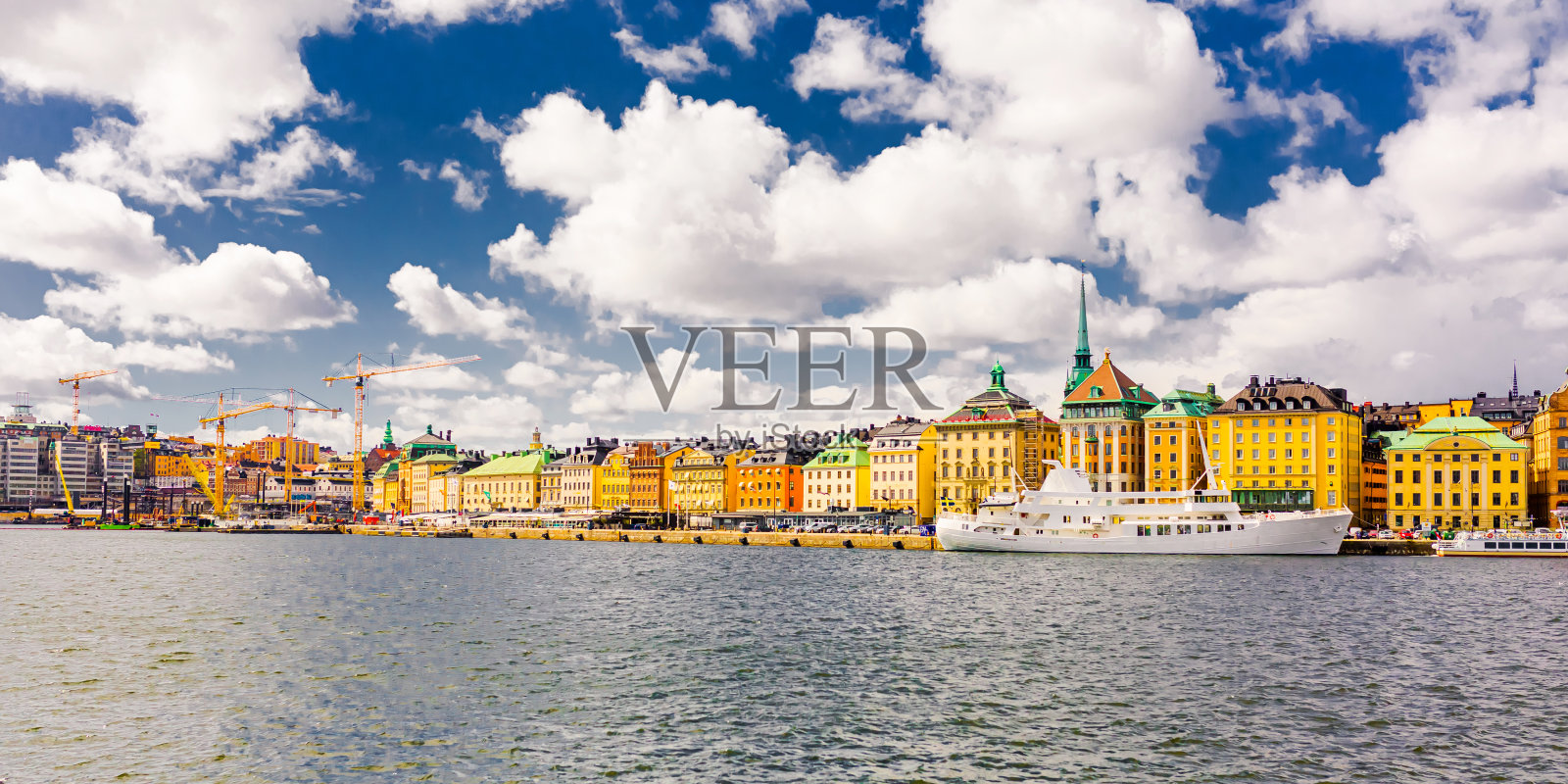 斯德哥尔摩城市街道。海港。湾。运河。瑞典照片摄影图片