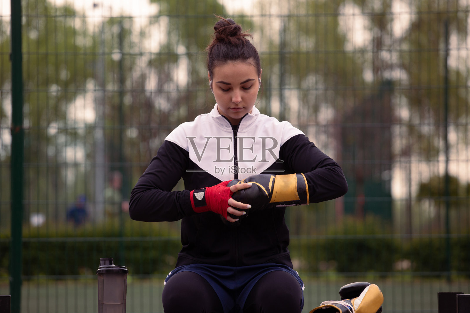 女子拳击训练照片摄影图片
