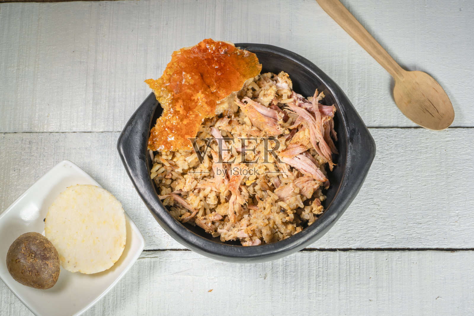 典型的托利马乳香配米饭照片摄影图片