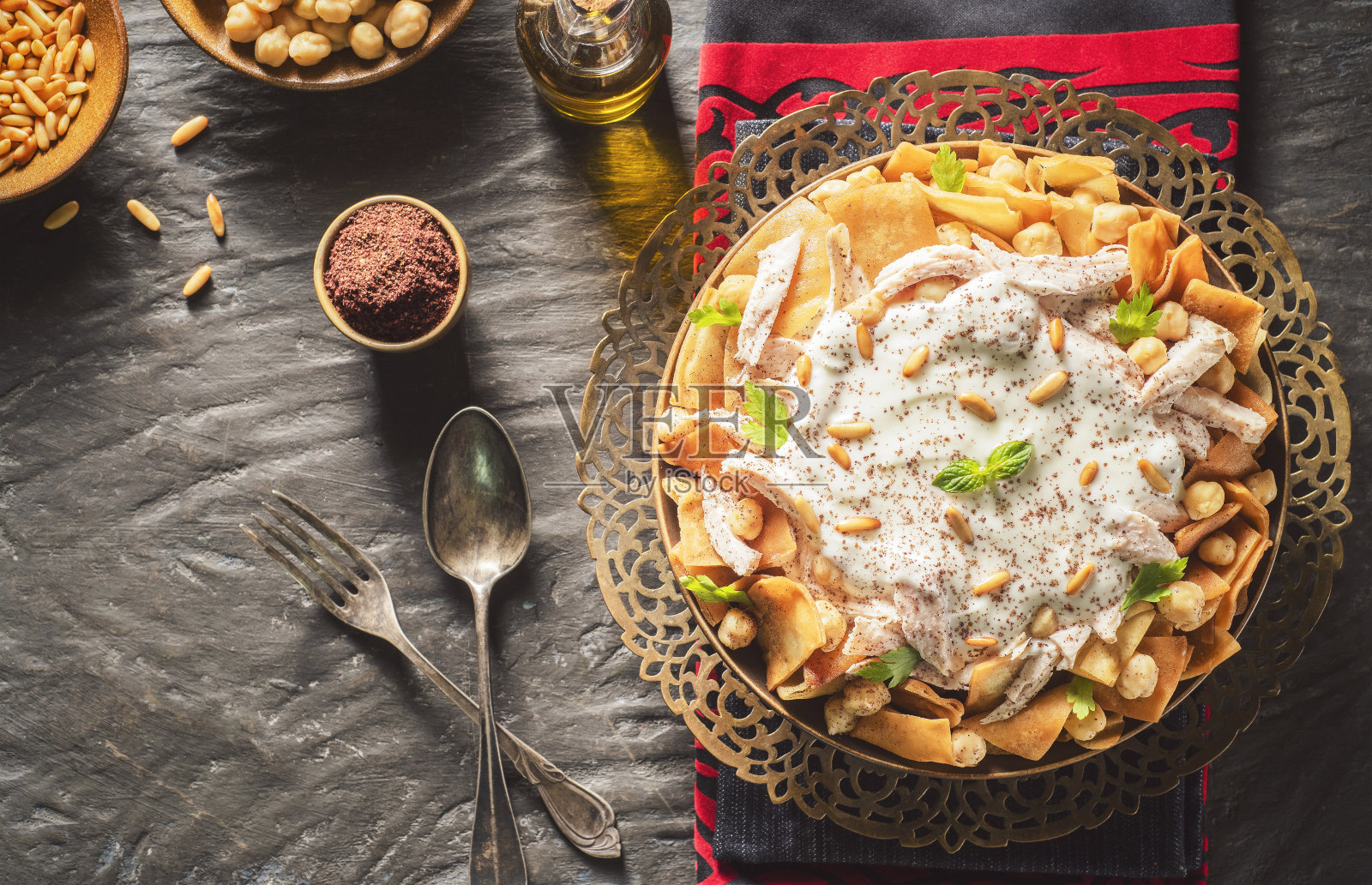 鸡肉Fatteh照片摄影图片