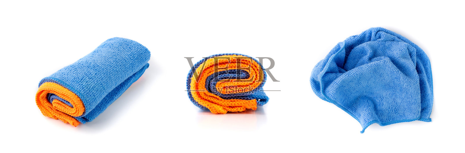 白色背景上隔离的卷蓝色超细纤维清洁布照片摄影图片