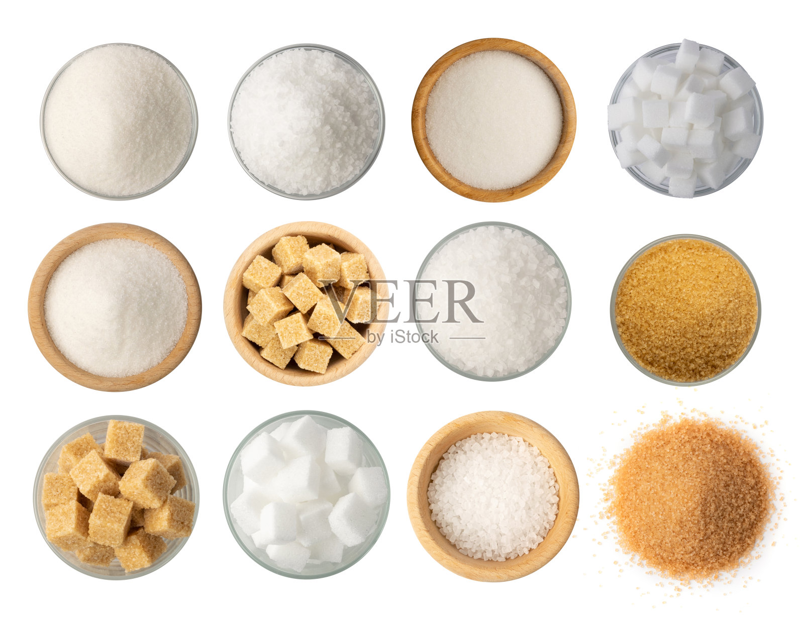 白底分离白糖和红糖照片摄影图片