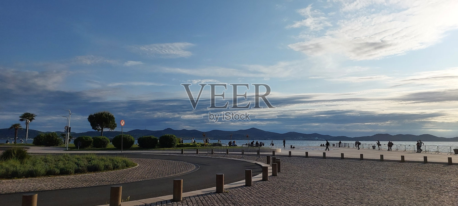 2023年的今天，亚得里亚海，从克罗地亚的扎达尔老城看到照片摄影图片