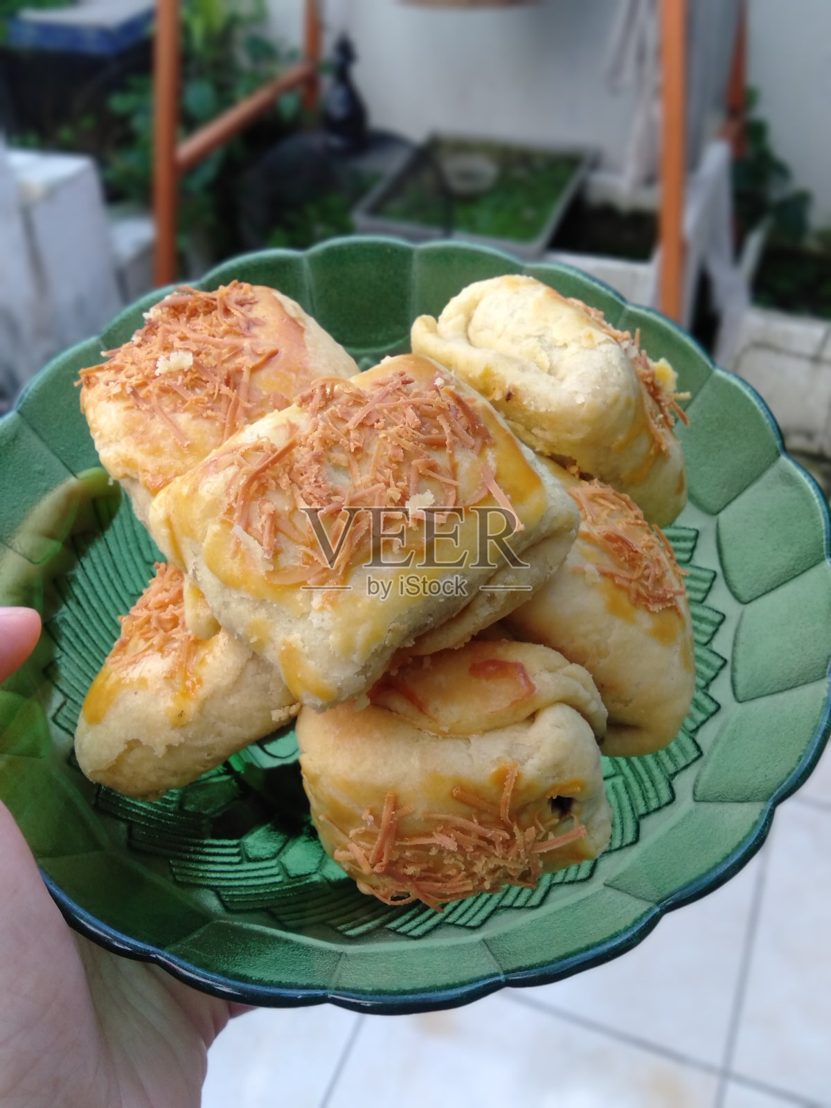 Bolen是一种印尼烘焙的面包糕点，其外壳层与牛角面包相似照片摄影图片