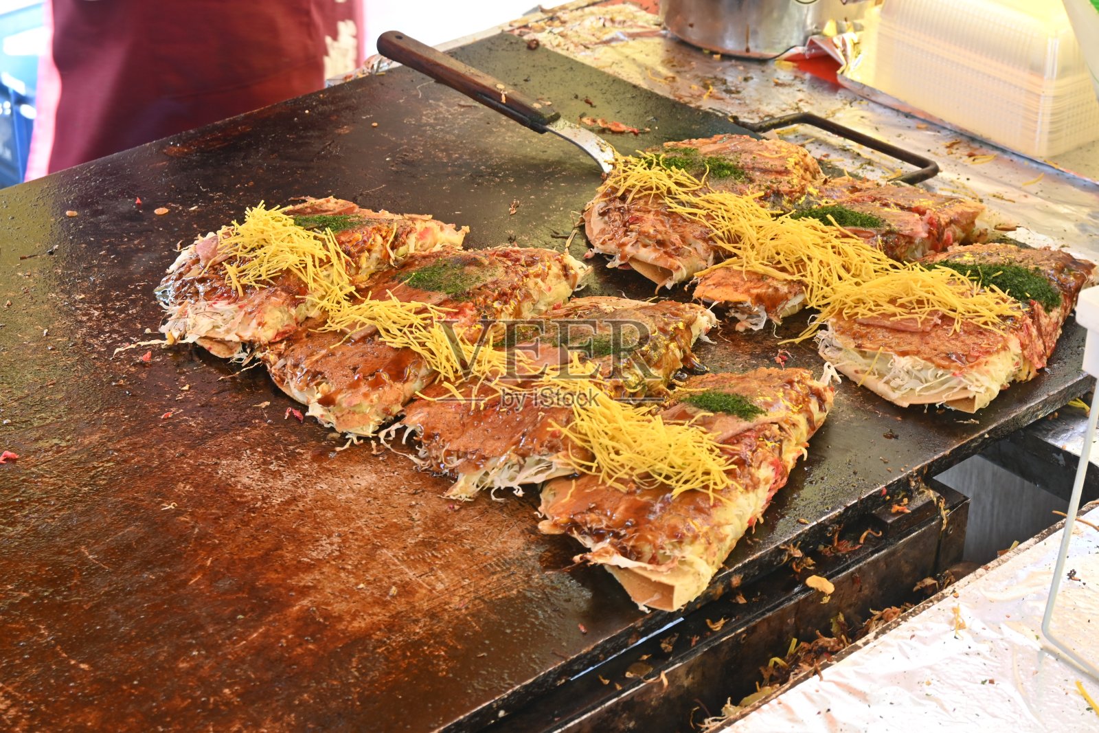 在日本的“夏季节日摊位”观光的乐趣。照片摄影图片