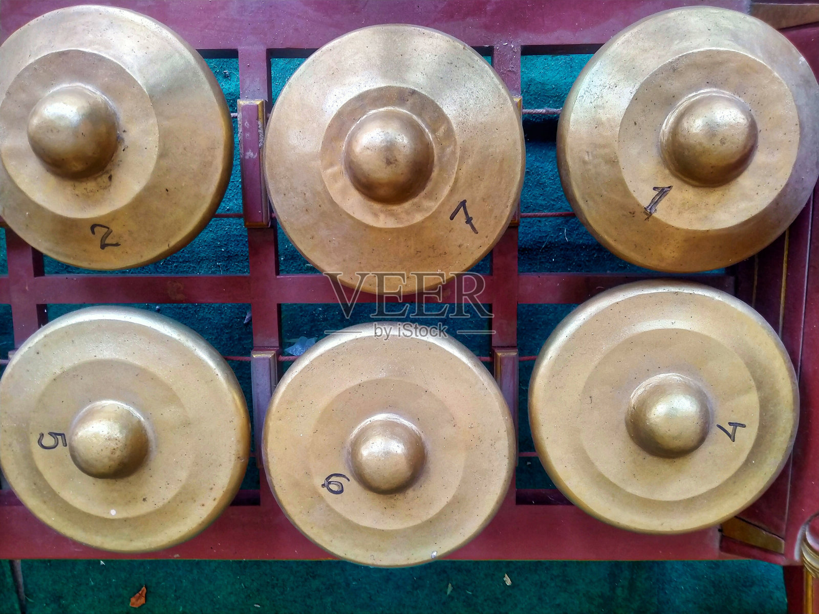 甘美兰，爪哇传统乐器照片摄影图片