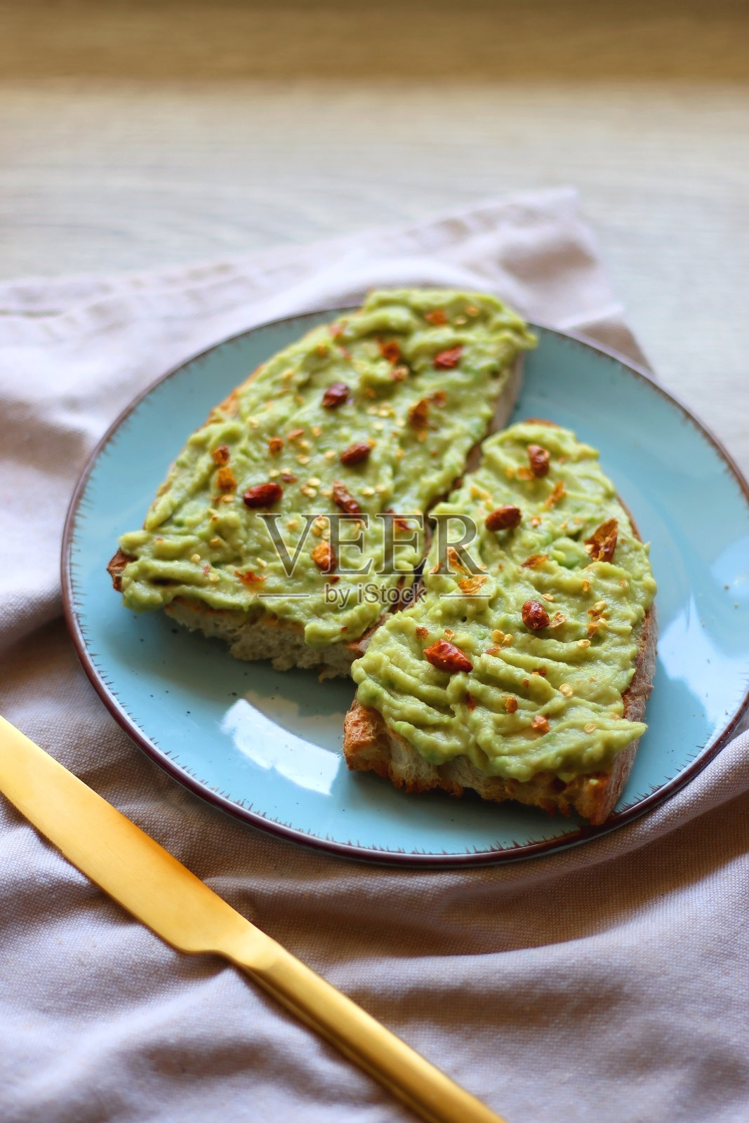 鳄梨面包照片摄影图片