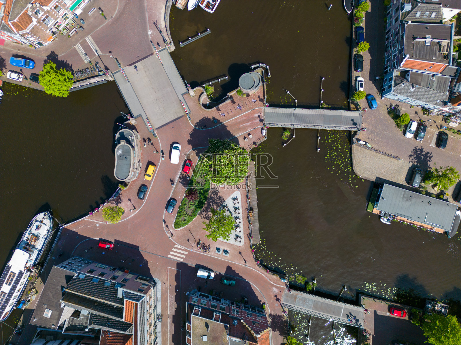 俯瞰荷兰运河照片摄影图片