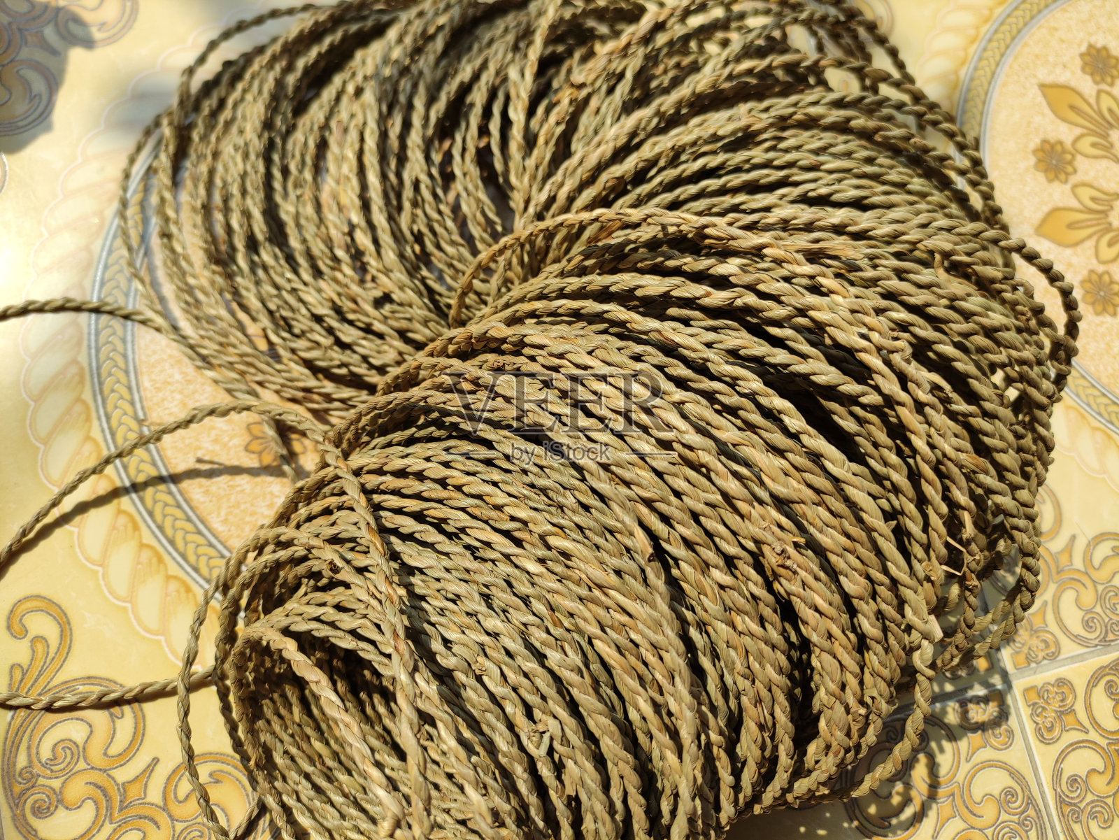 树叶制成的天然绳子特写照片摄影图片